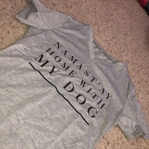V-neck T